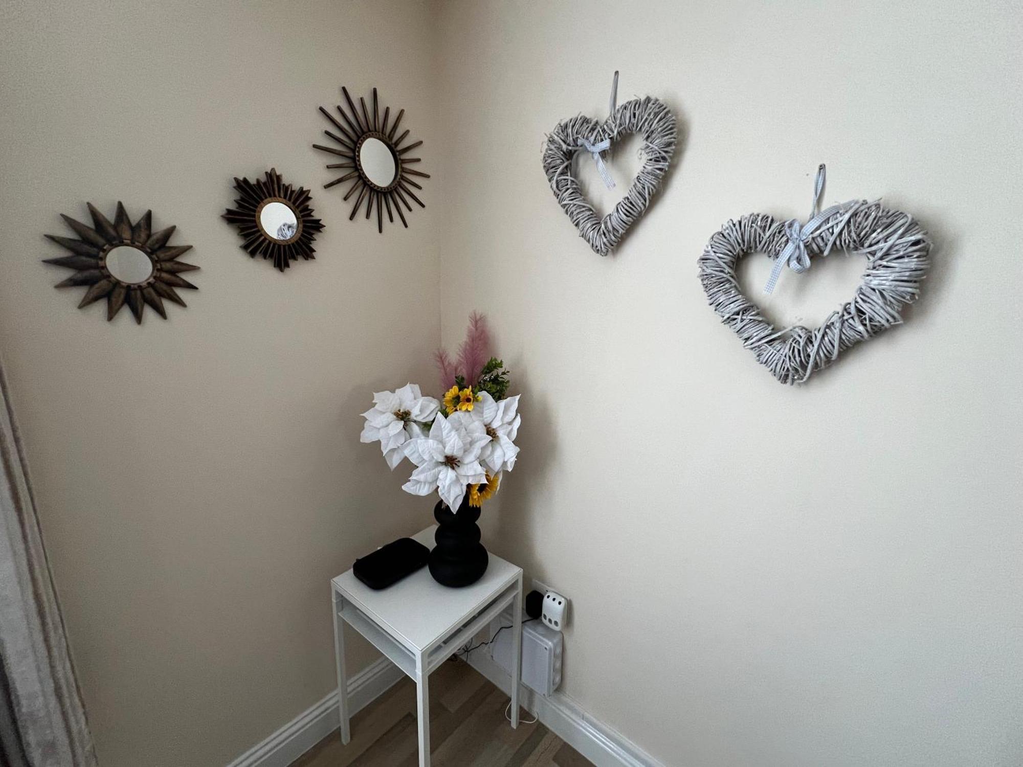 Glastonbury High Street Sanctuary- 2 Bd, Sleeps 4 Экстерьер фото
