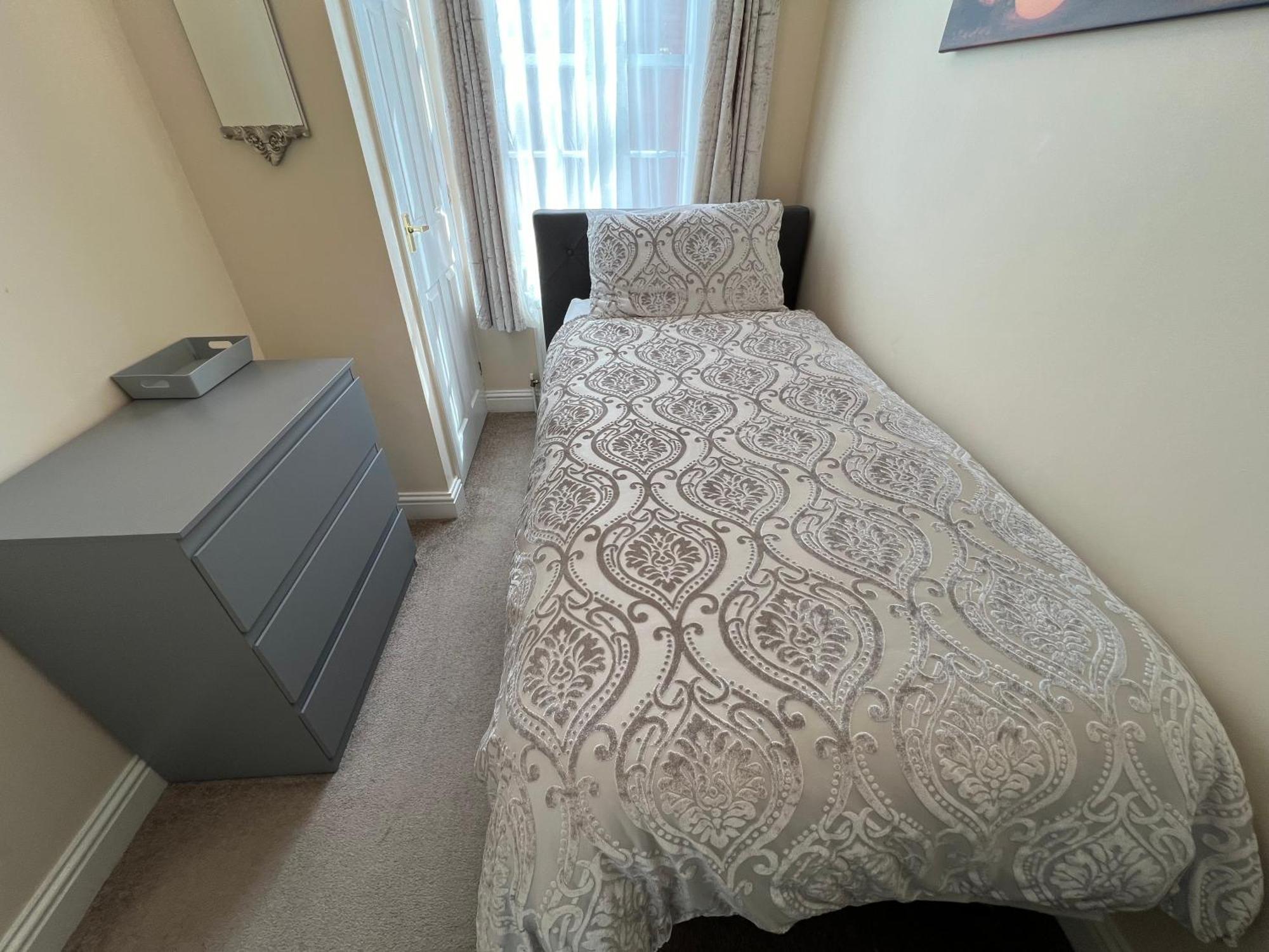 Glastonbury High Street Sanctuary- 2 Bd, Sleeps 4 Экстерьер фото